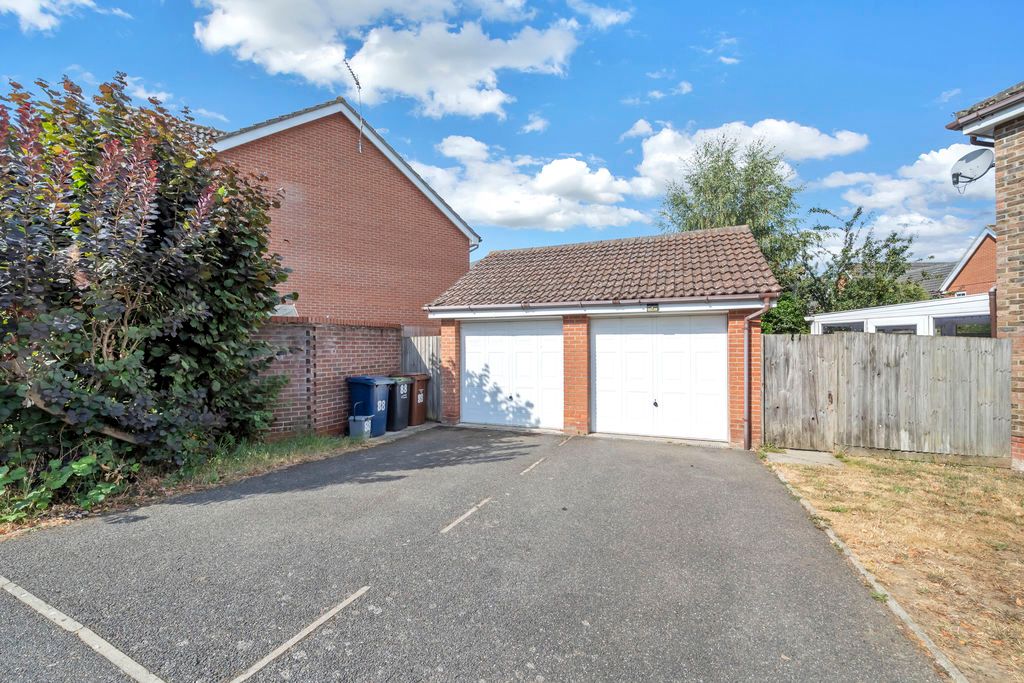 Property photo 2 of 16 Gargae