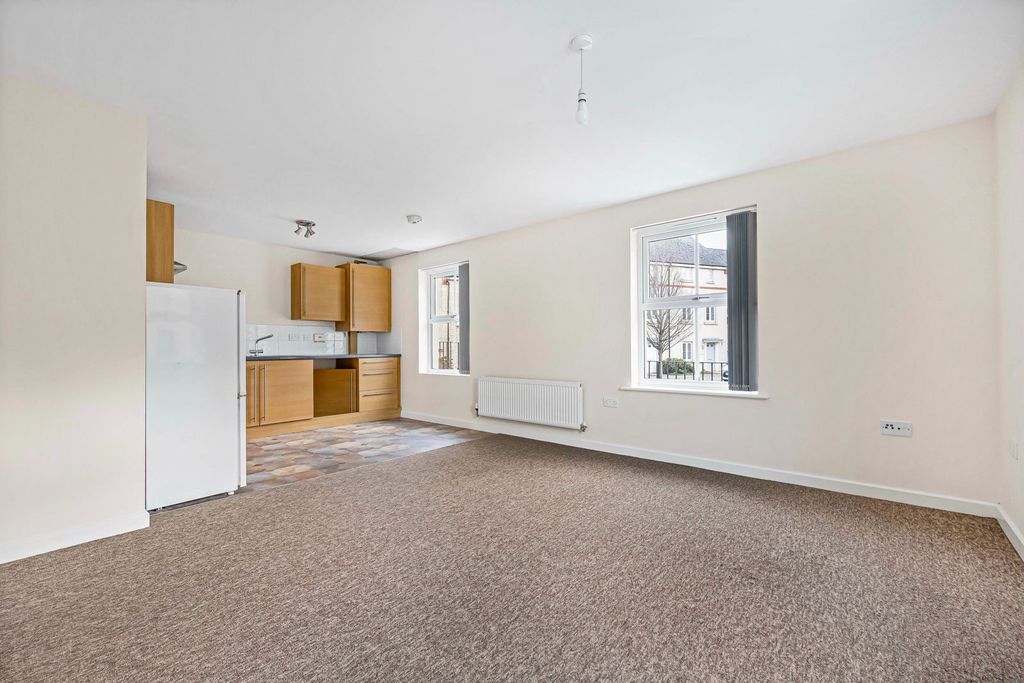 Property photo 2 of 12 Kitchen/Living Room