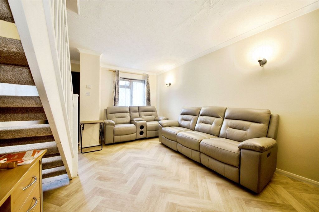 Property photo 2 of 10 Picture No. 27