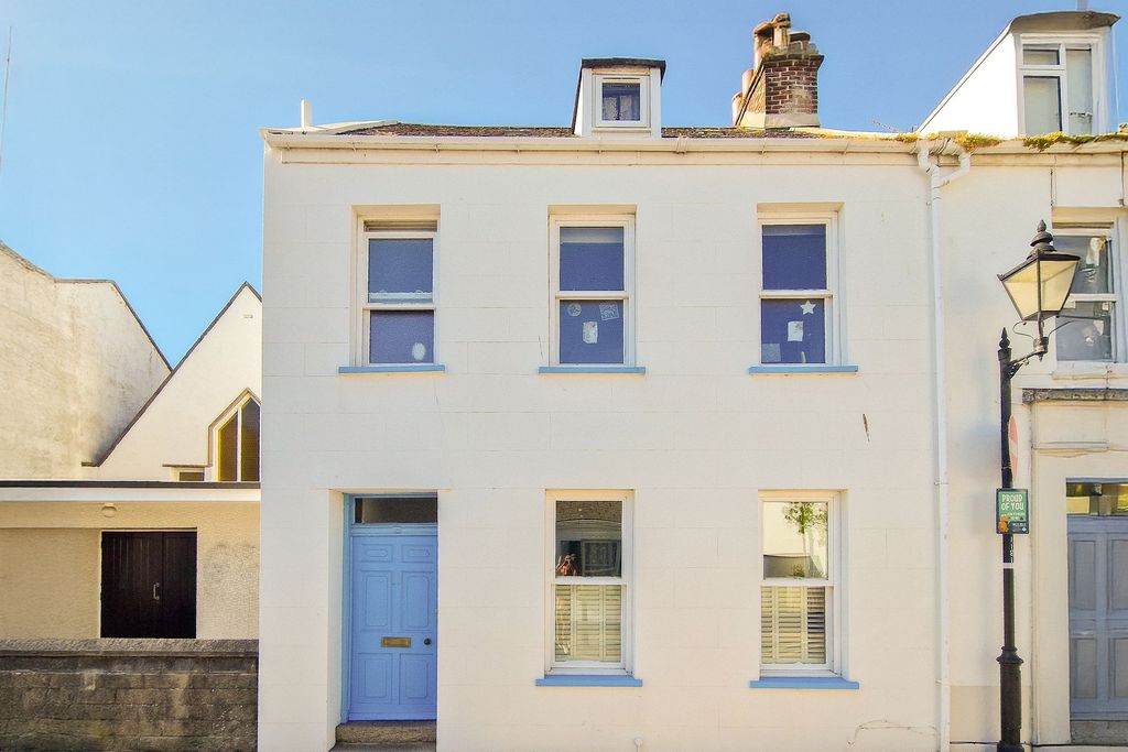 Property photo 1 of 34
