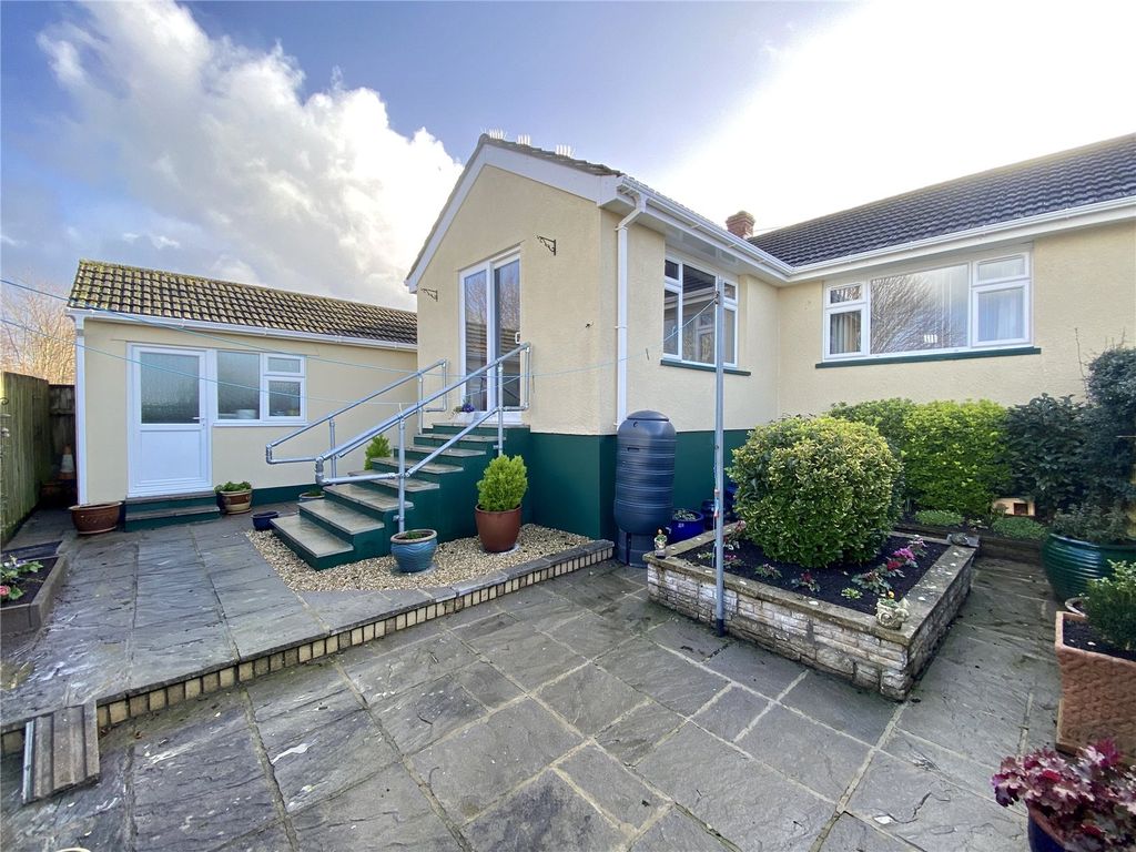 Property photo 2 of 19 Picture No. 04