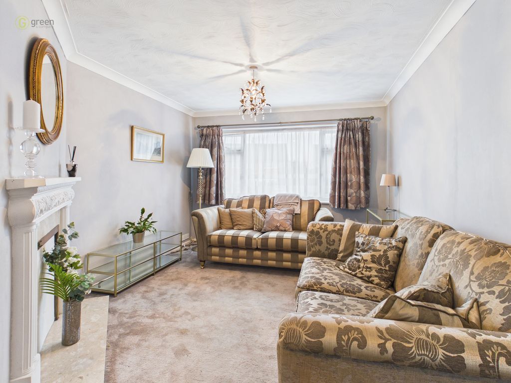 Property photo 2 of 47 Cam05459G0Pr0112Still026