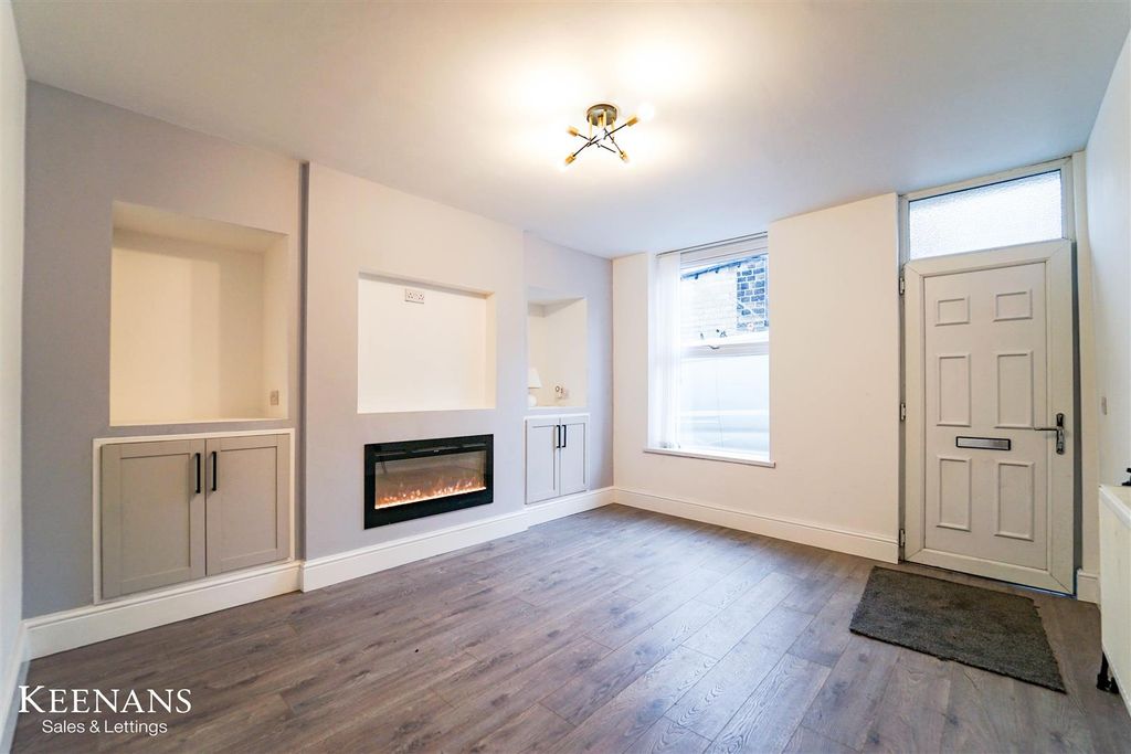 Property photo 3 of 12 3.Jpg