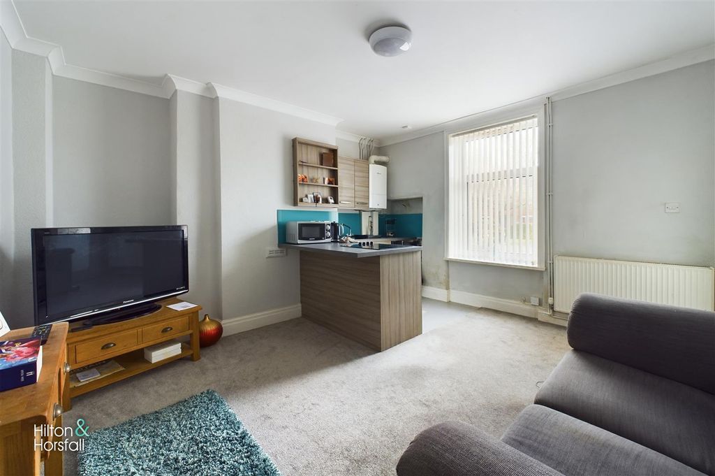 Property photo 3 of 8 Gisburn Road
