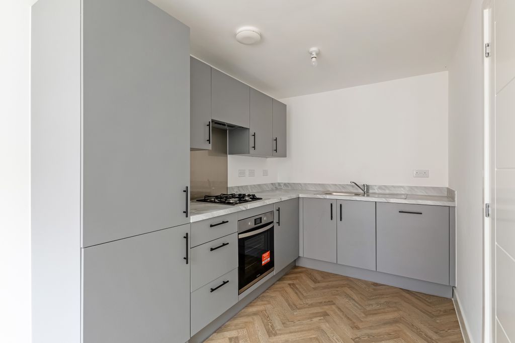 Property photo 3 of 16 Photo