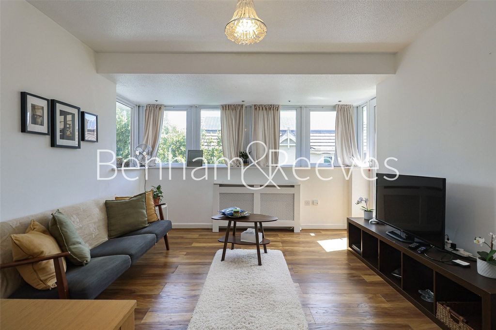 Property photo 1 of 22 Picture No. 07