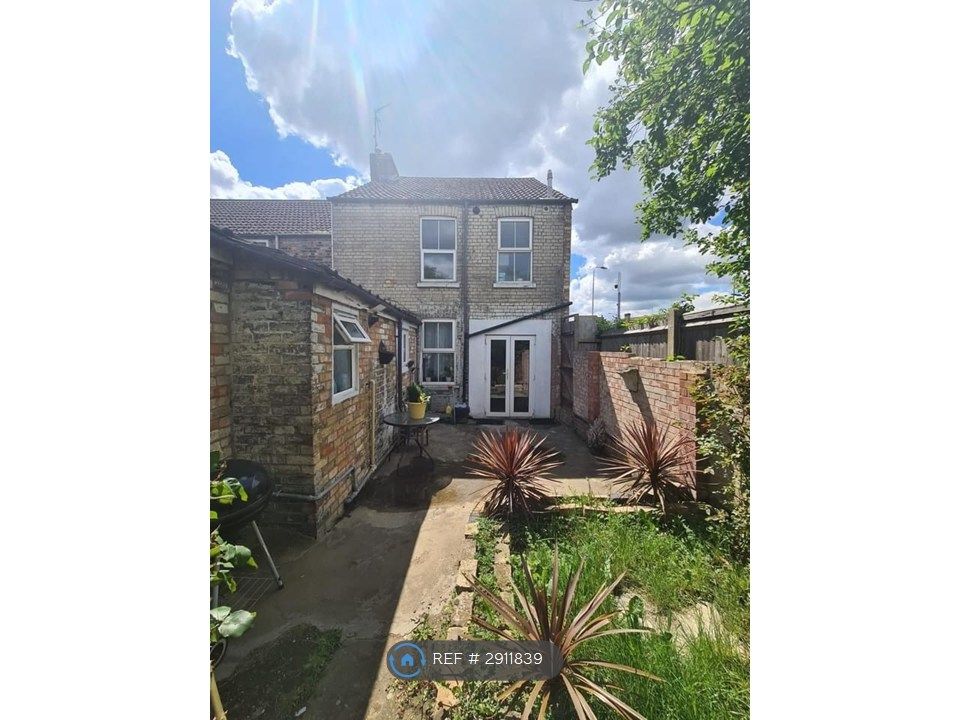 Property photo 1 of 9