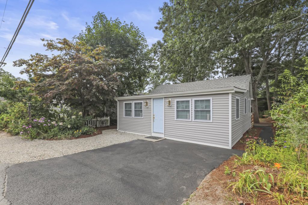 Property photo 1 of 20