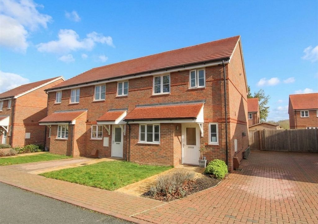 Property photo 1 of 1