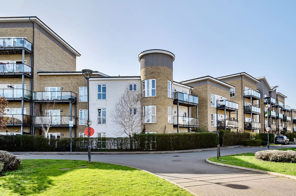 Property photo 1 of 20 1420983-20-69A983...