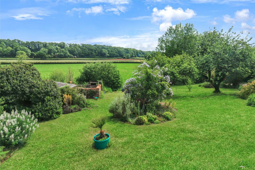 Property photo 2 of 31 Picture No. 61