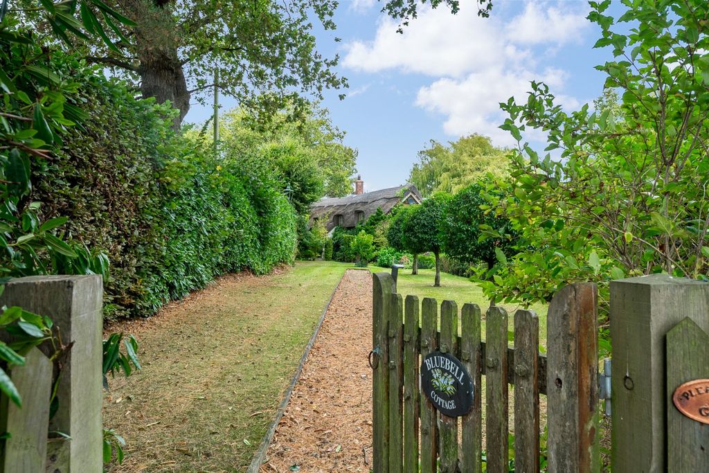Property photo 3 of 41 Entrance