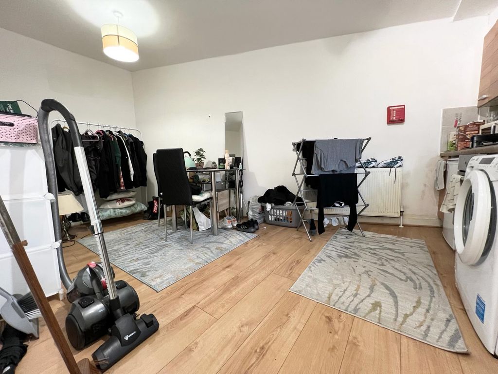 Property photo 2 of 6 Photo 2