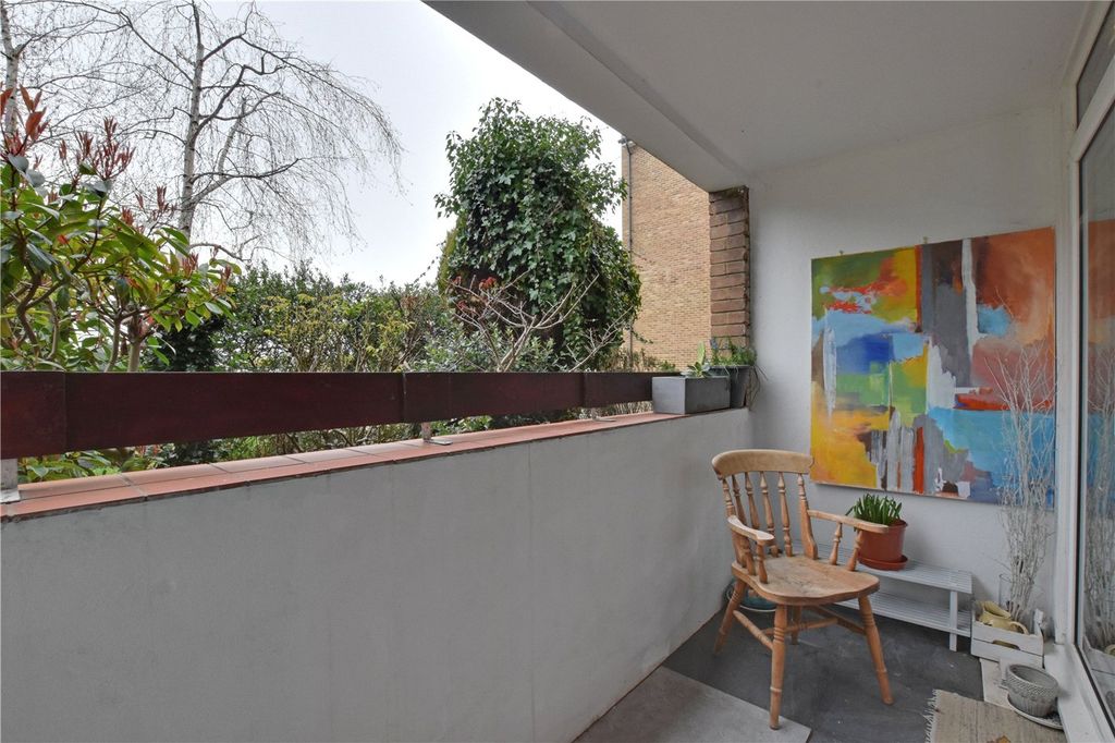 Property photo 2 of 16 Picture No. 05