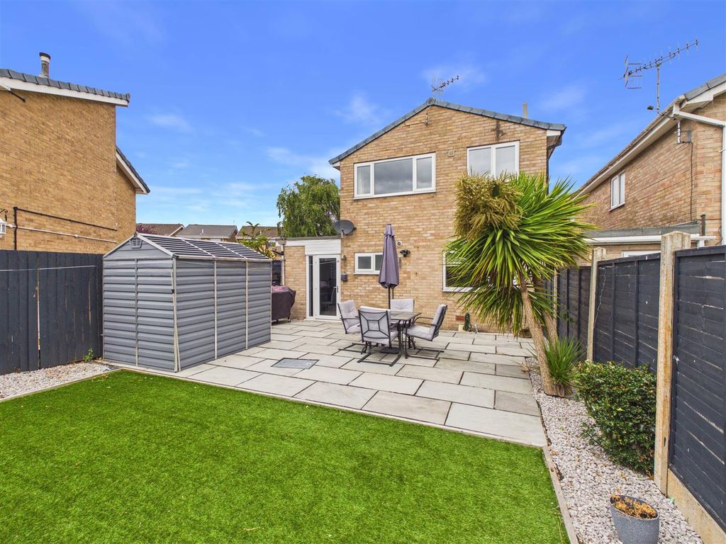 Property photo 3 of 16 Cam05476G0-Pr0280-Still013.Jpg