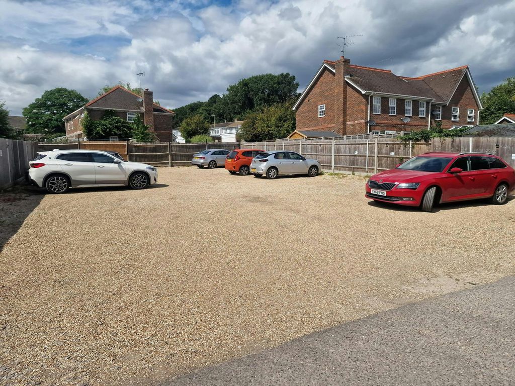 Property photo 3 of 9 Pic6CH614082025.Jpg