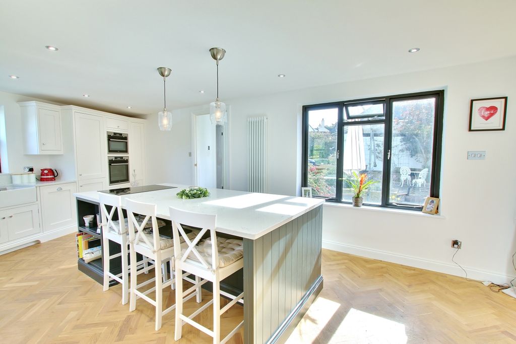 Property photo 3 of 20 Img_8169-Img_8171