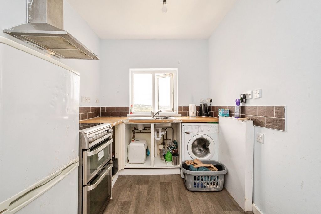 Property photo 2 of 38 Kitchen