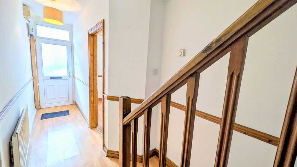 Property photo 2 of 10 Pxl_20251119_124800075.Mp~2