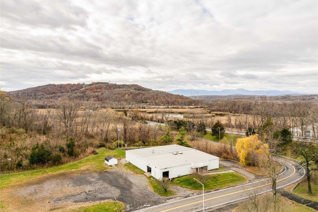 Property photo 2 of 38 <Alttext/>