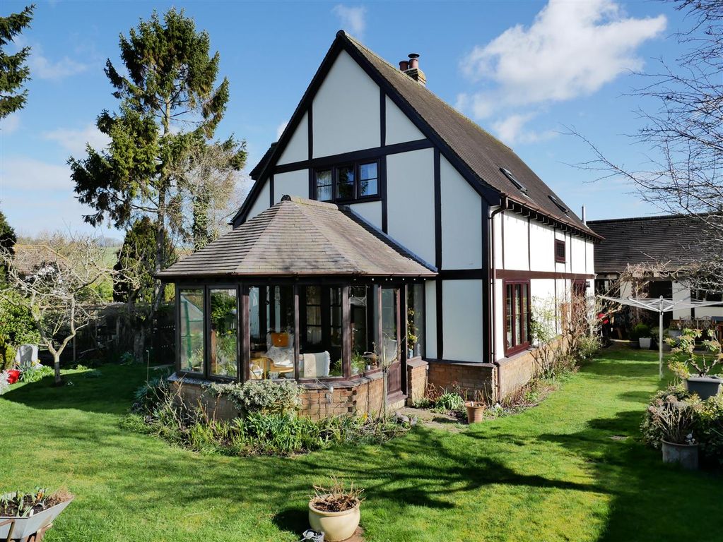 Property photo 1 of 38 Garden