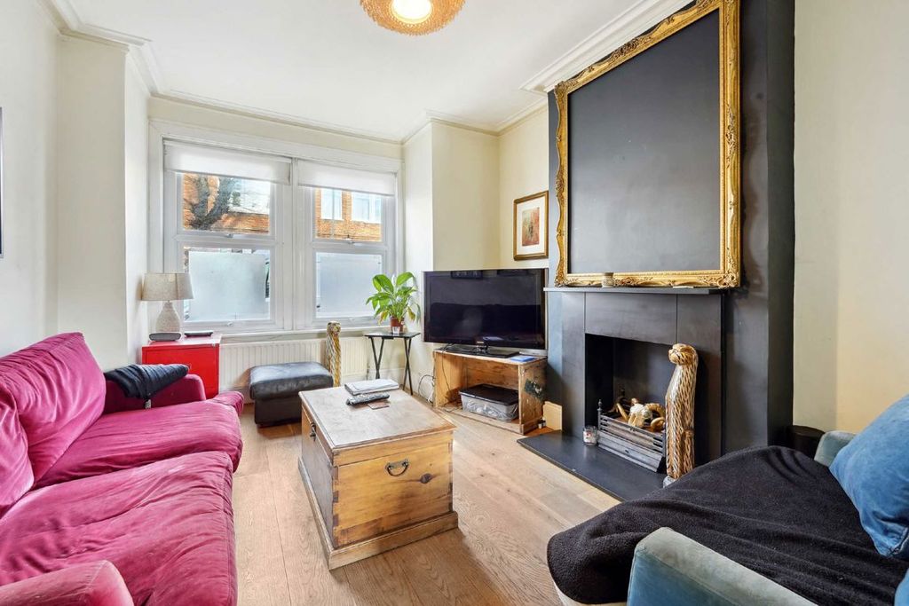 Property photo 1 of 8