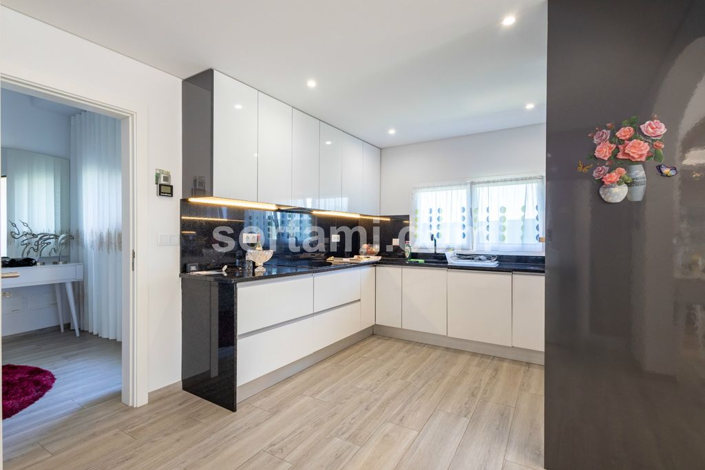 Property photo 2 of 44