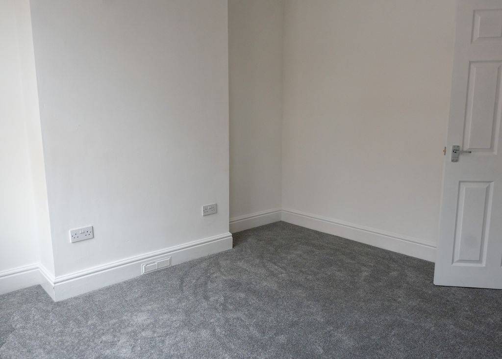 Property photo 2 of 9 31Drasytonvbe