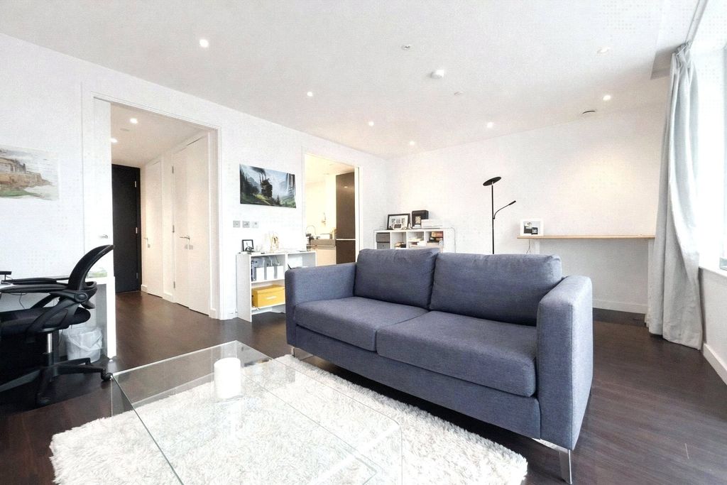 Property photo 3 of 15 Picture No. 12