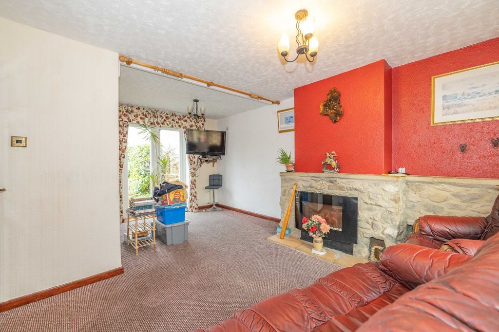 Property photo 2 of 10 Picture 2