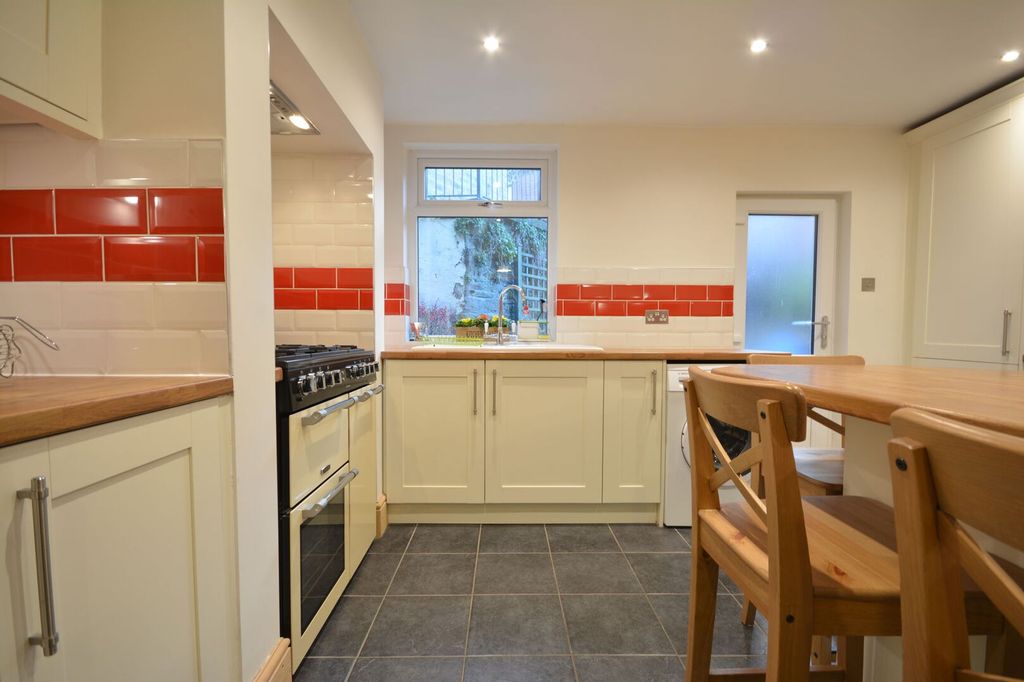 Property photo 2 of 14 Photo 20