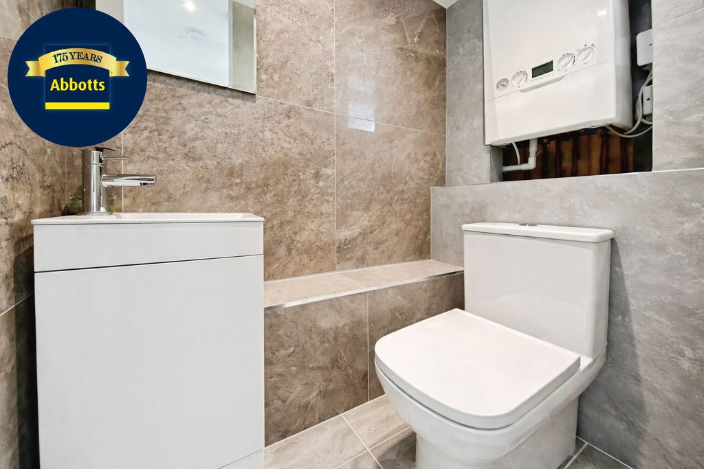 Property photo 3 of 9