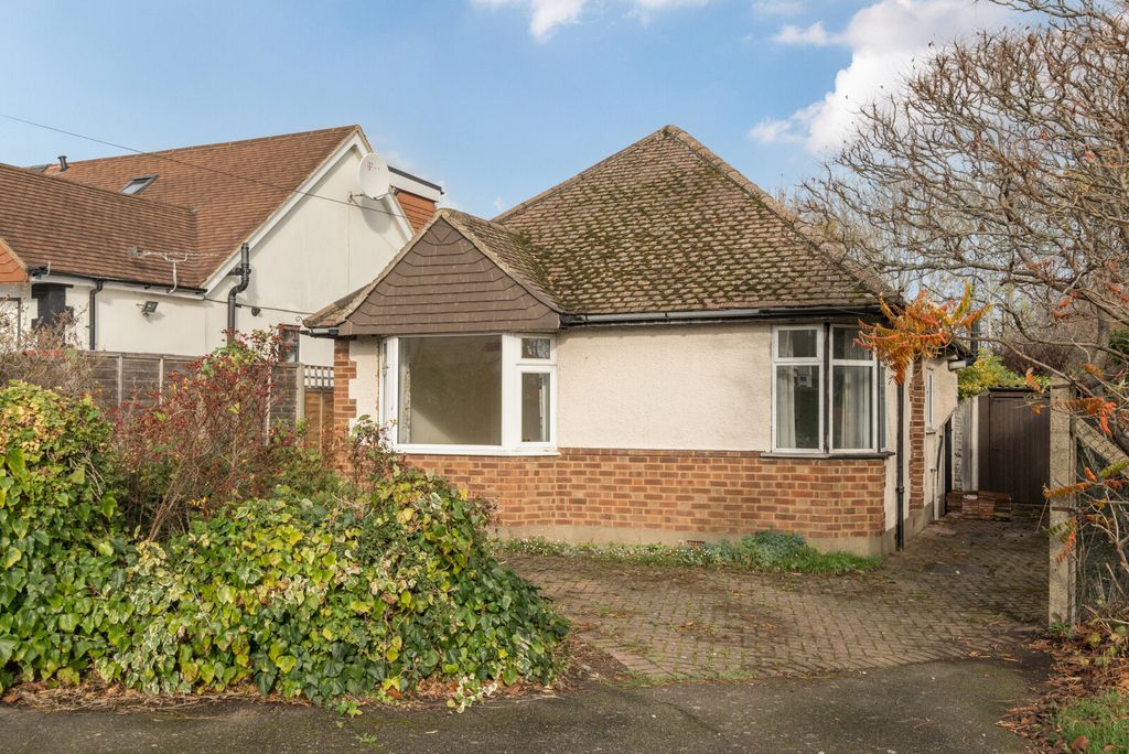 Property photo 1 of 20 1380418-17-691478...