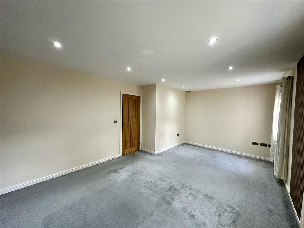 Property photo 2 of 20 Img_3852.Jpeg