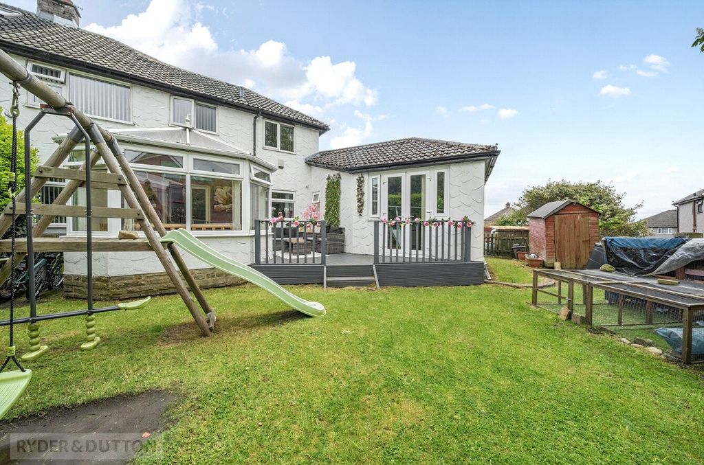 Property photo 2 of 28 Picture No. 21
