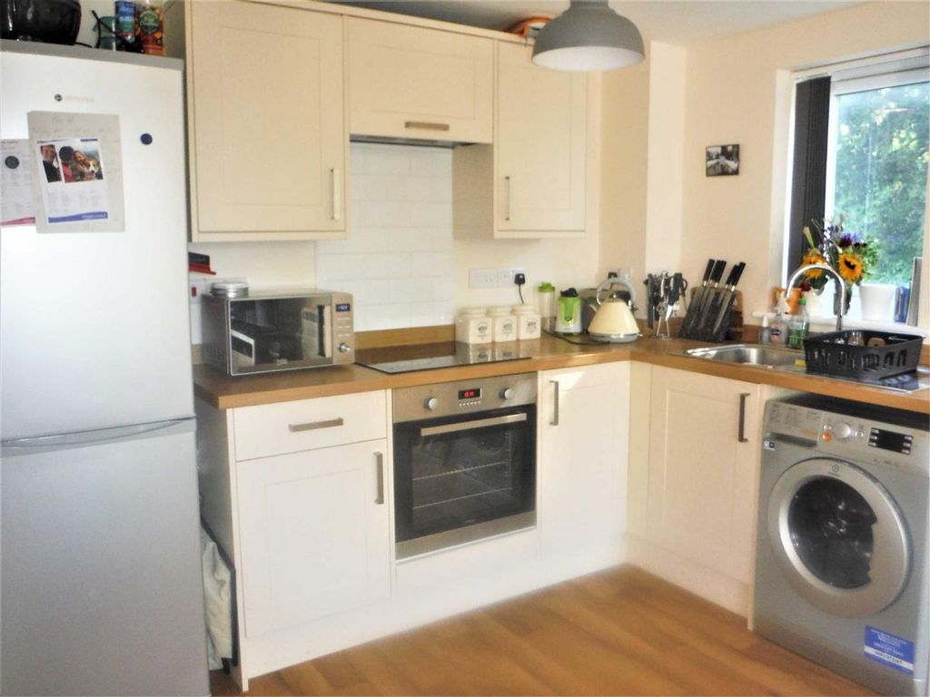 Property photo 3 of 9