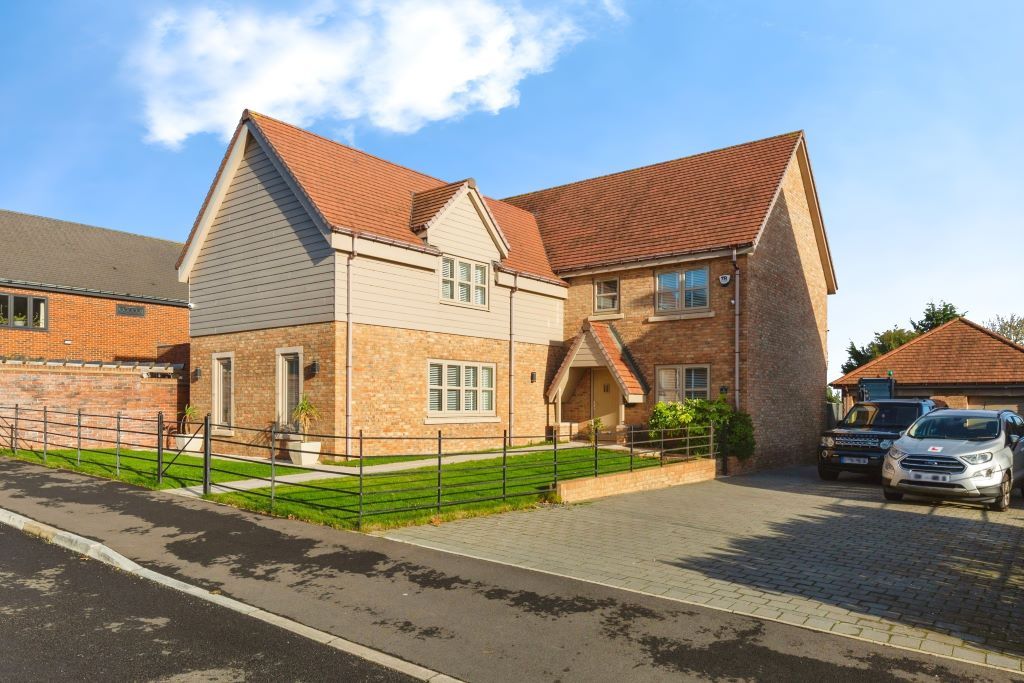 Property photo 1 of 21