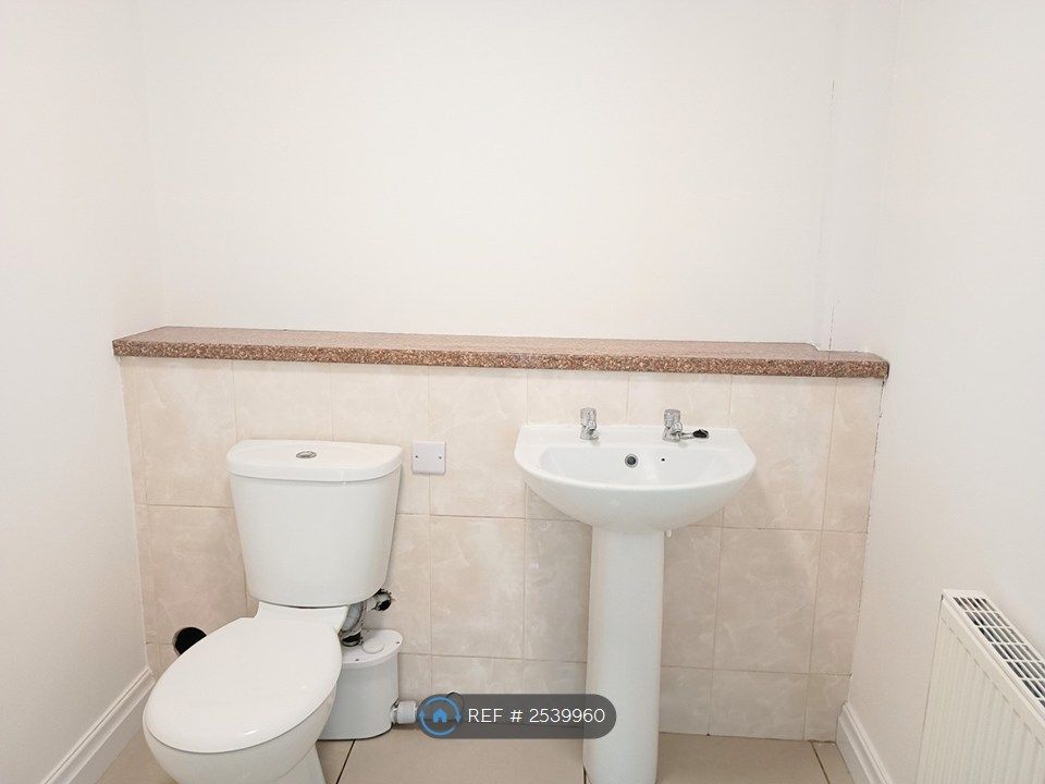 Property photo 3 of 22