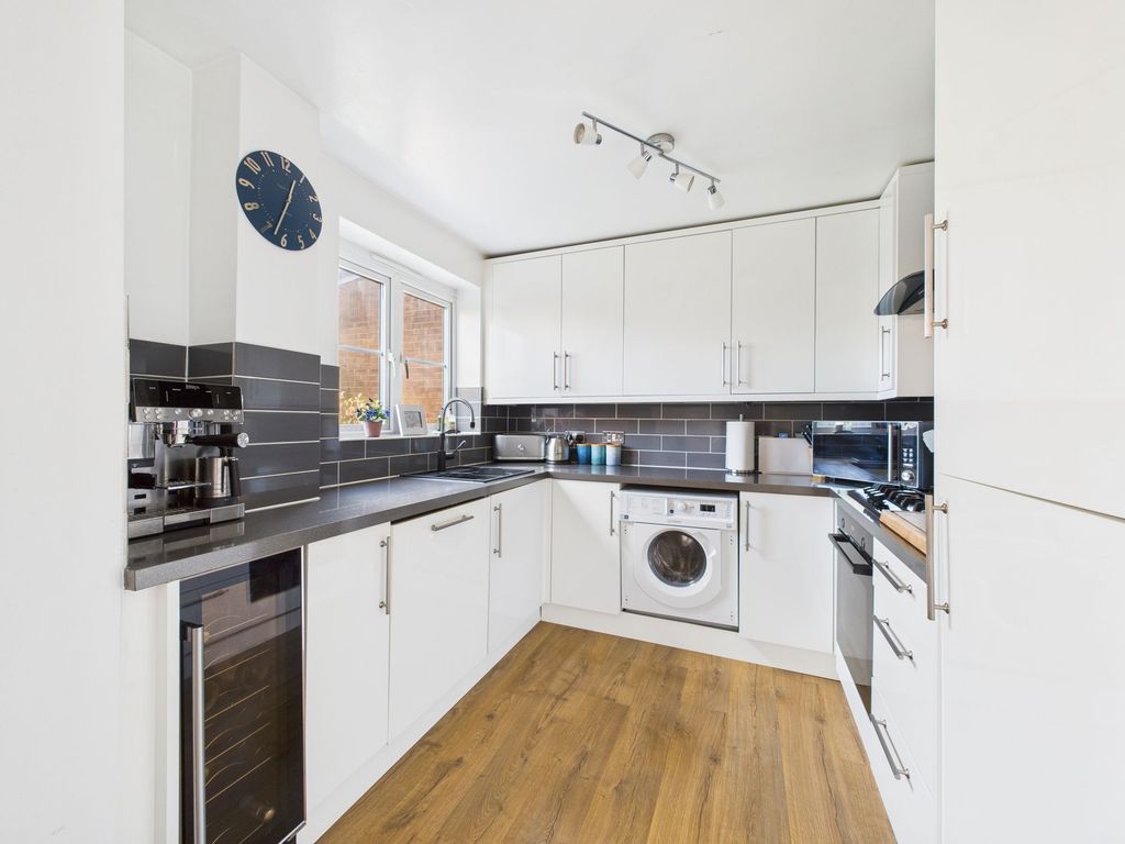 Property photo 3 of 26