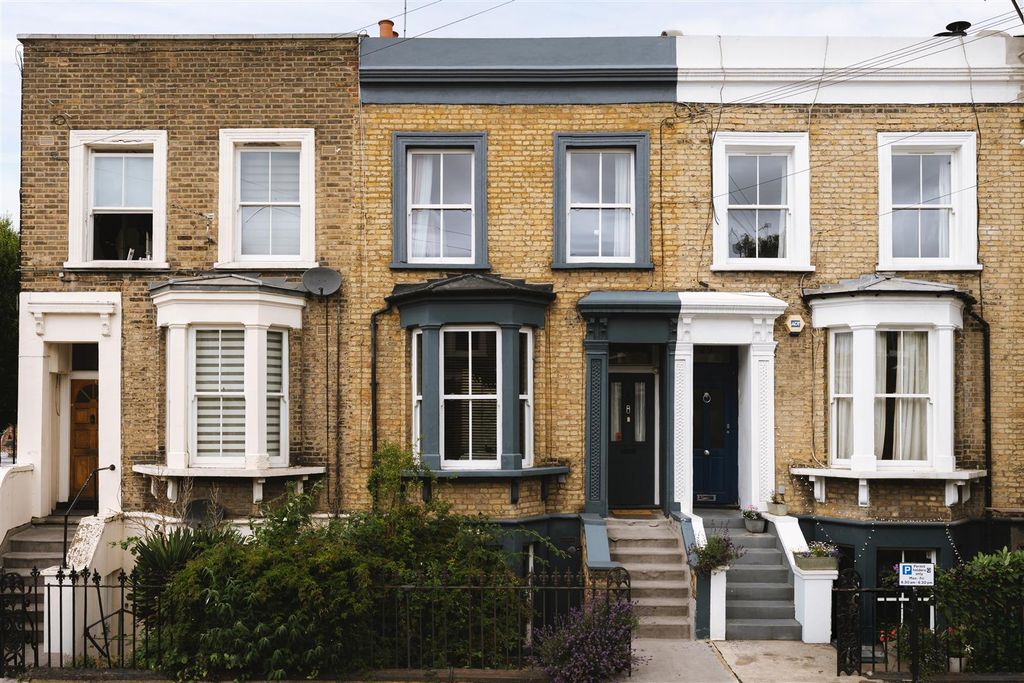 Property photo 1 of 33 Valentine Road-5.Jpg