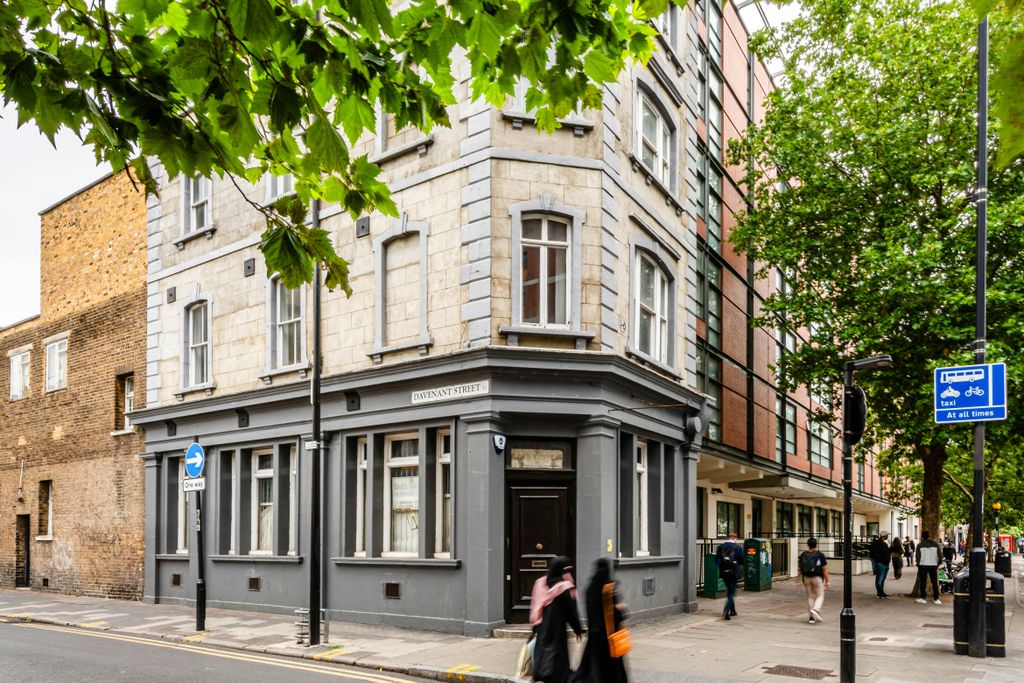 Property photo 2 of 2 Whitechapel Rd 151  Low Res 1.Jpg