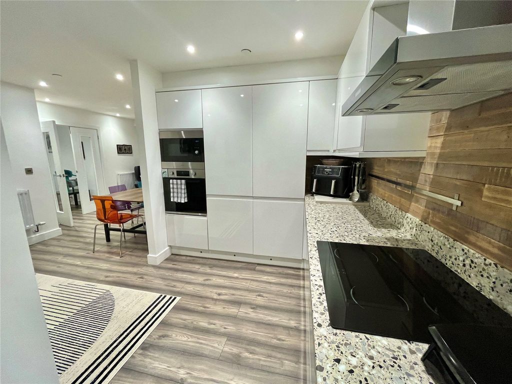 Property photo 3 of 20 Picture No. 26