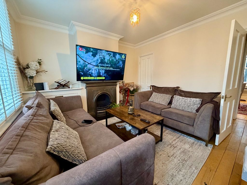 Property photo 2 of 7 2935882