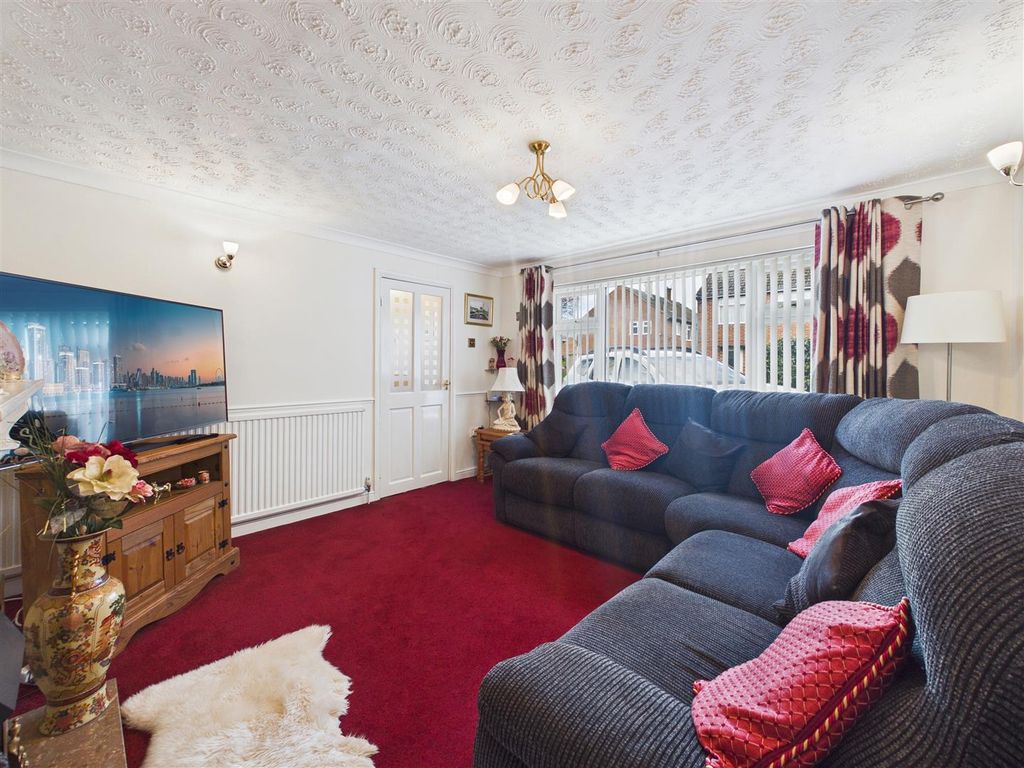 Property photo 2 of 21 Cam05476G0-Pr0152-Still011.Jpg