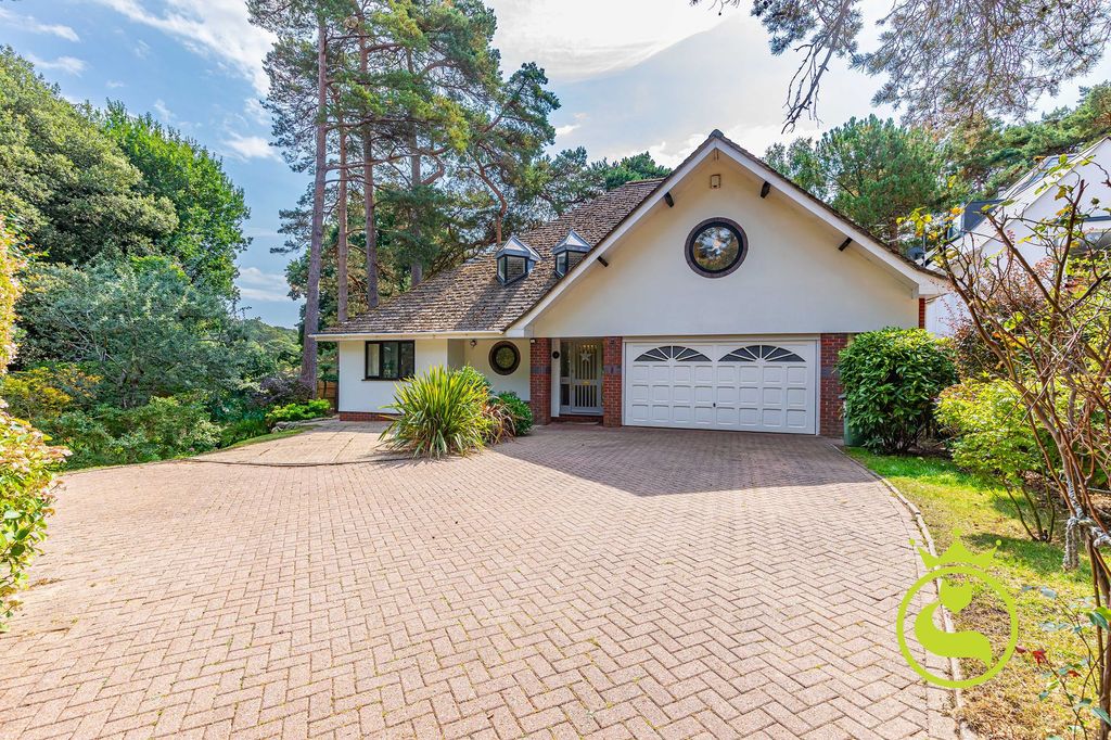 Property photo 1 of 36