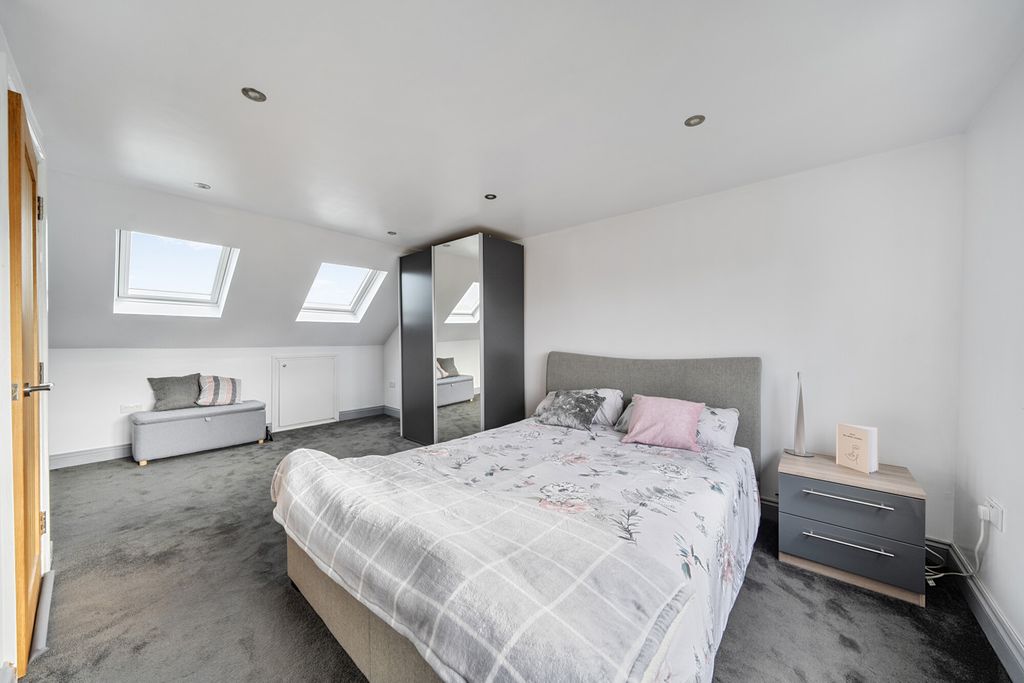 Property photo 3 of 24 1383248-3-69245c5...