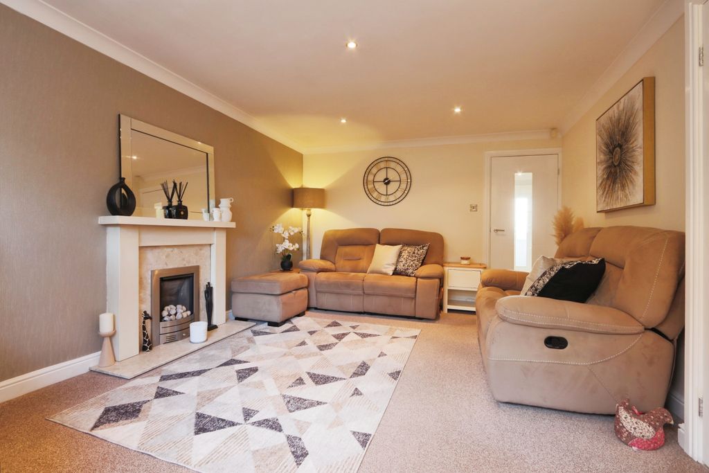 Property photo 2 of 22 Photography