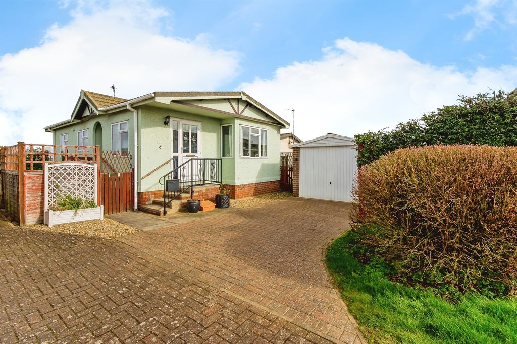 Property photo 1 of 16