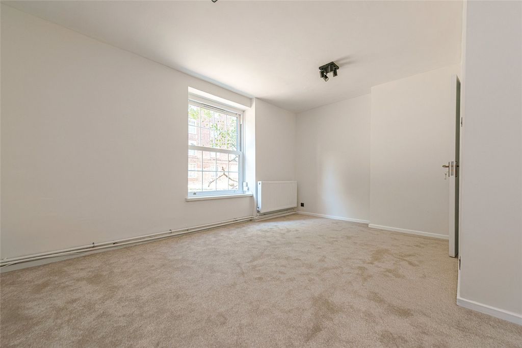 Property photo 1 of 12 Picture No. 01
