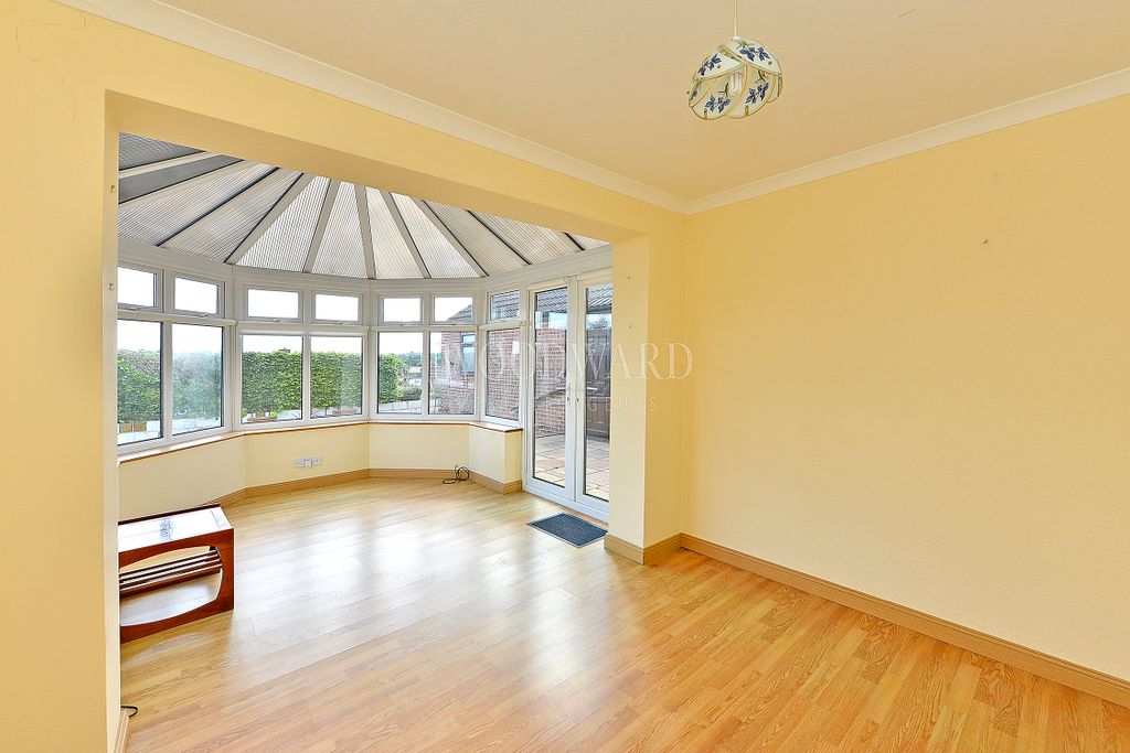 Property photo 2 of 13 Sitting/Conservatory